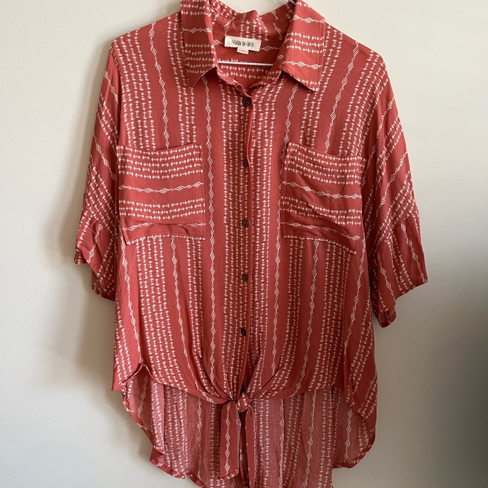 Fashion on Earth tie front button down